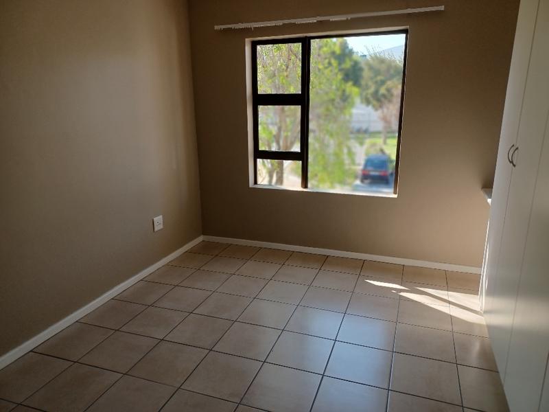 To Let 2 Bedroom Property for Rent in Burgundy Estate Western Cape